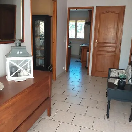 La Maison Du Canal * Vaux (Allier)